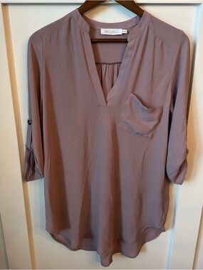 All in Favor Dusty Mauve V-Neck Roll-Sleeve Blouse